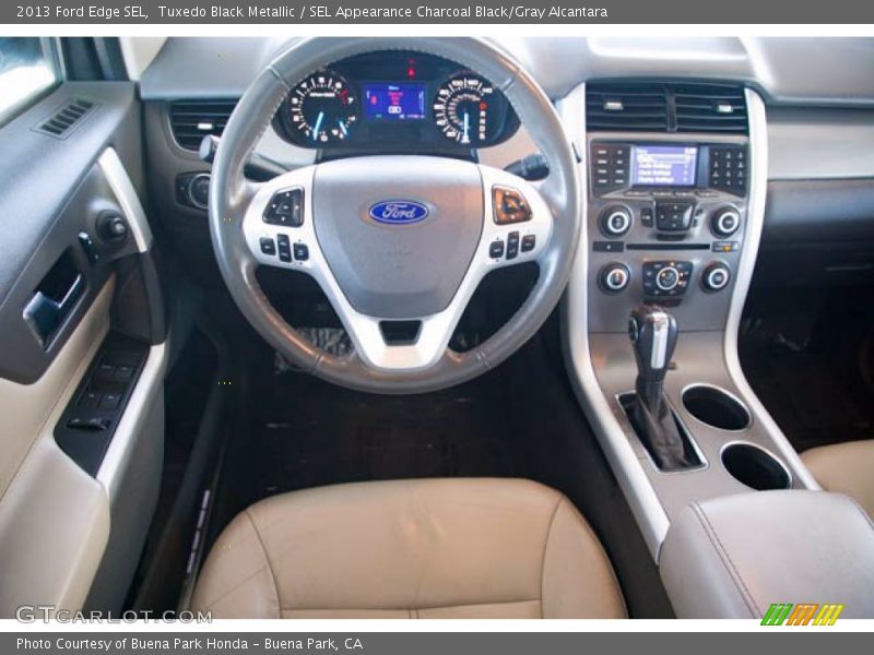 Tuxedo Black Metallic / SEL Appearance Charcoal Black/Gray Alcantara 2013 Ford Edge SEL