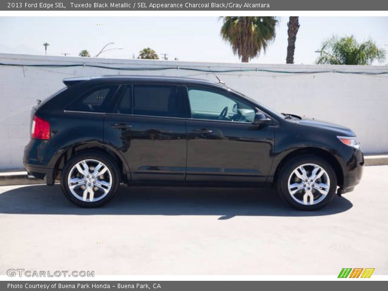 Tuxedo Black Metallic / SEL Appearance Charcoal Black/Gray Alcantara 2013 Ford Edge SEL