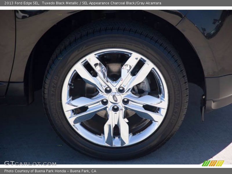Tuxedo Black Metallic / SEL Appearance Charcoal Black/Gray Alcantara 2013 Ford Edge SEL