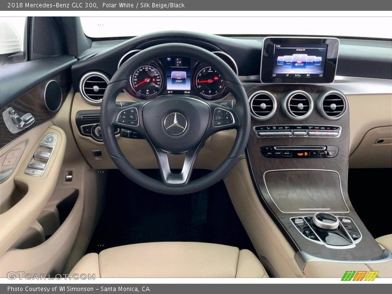 Polar White / Silk Beige/Black 2018 Mercedes-Benz GLC 300