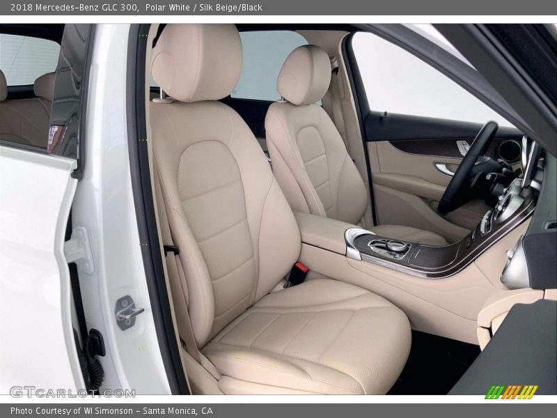 Polar White / Silk Beige/Black 2018 Mercedes-Benz GLC 300
