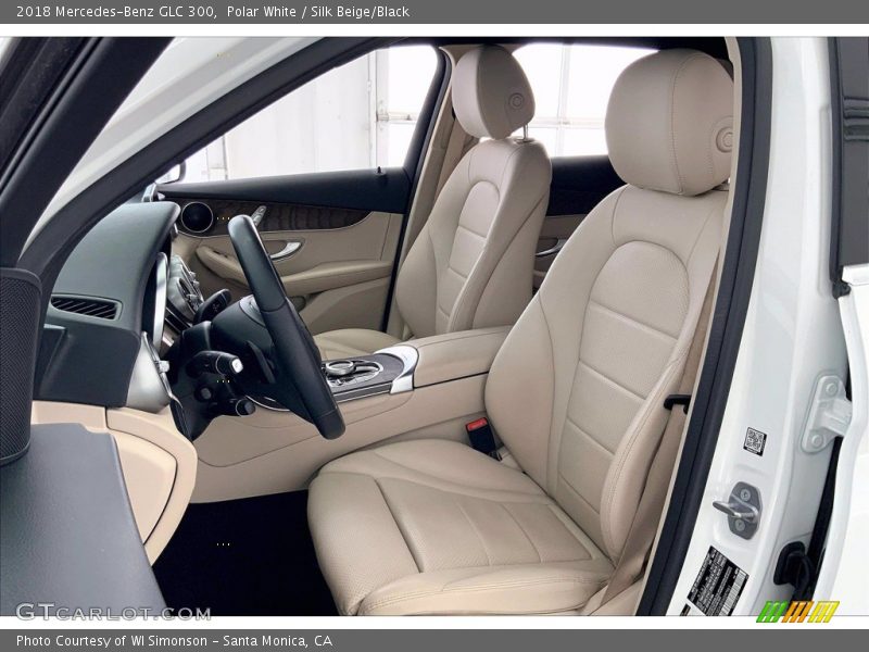 Polar White / Silk Beige/Black 2018 Mercedes-Benz GLC 300
