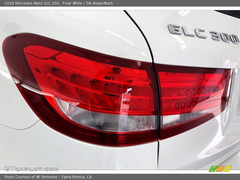 Polar White / Silk Beige/Black 2018 Mercedes-Benz GLC 300