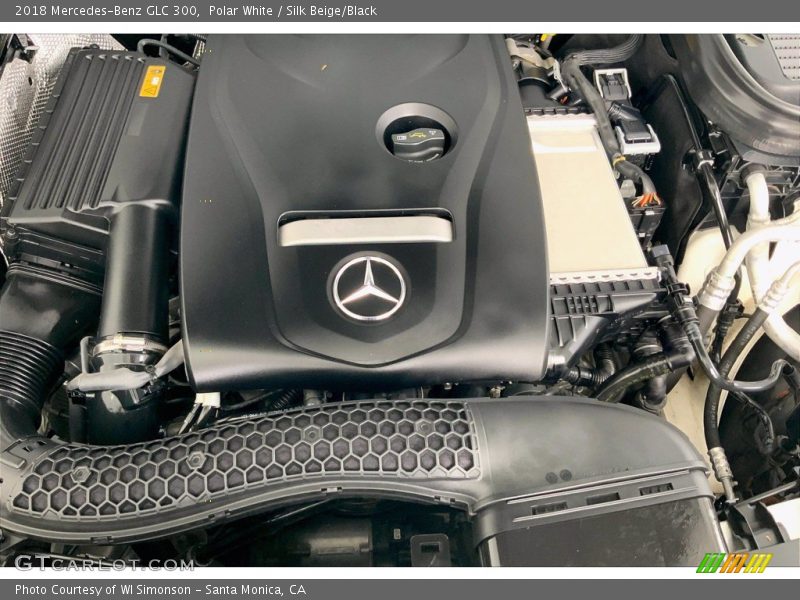Polar White / Silk Beige/Black 2018 Mercedes-Benz GLC 300