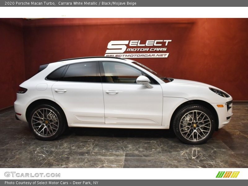 Carrara White Metallic / Black/Mojave Beige 2020 Porsche Macan Turbo