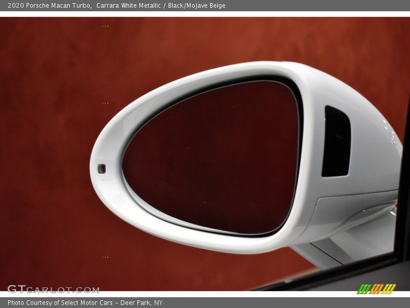 Carrara White Metallic / Black/Mojave Beige 2020 Porsche Macan Turbo