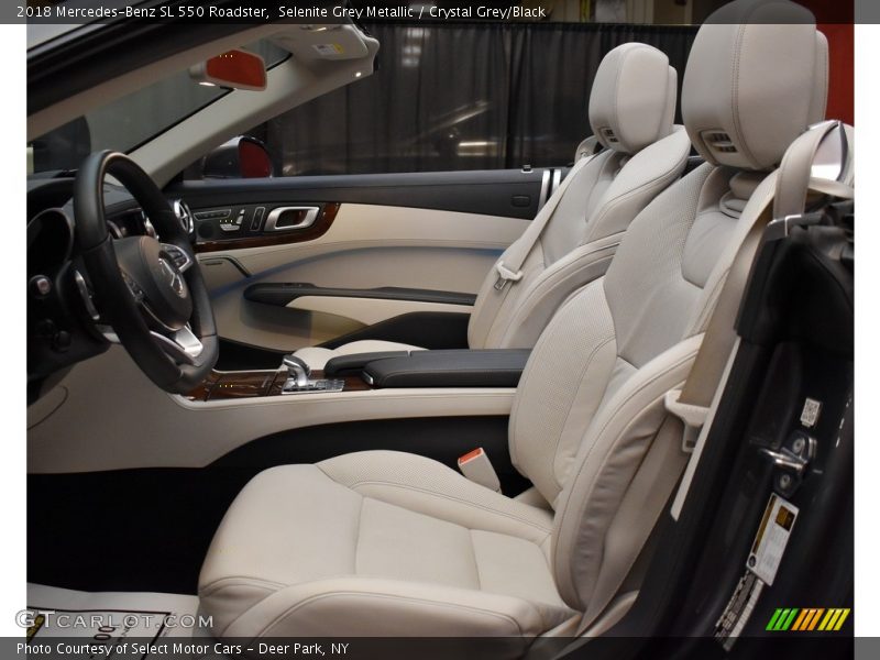 Front Seat of 2018 SL 550 Roadster