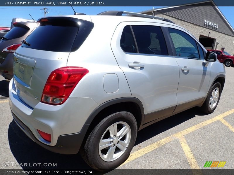 Silver Ice Metallic / Jet Black 2017 Chevrolet Trax LT AWD