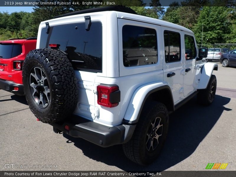 Bright White / Black 2019 Jeep Wrangler Unlimited Rubicon 4x4