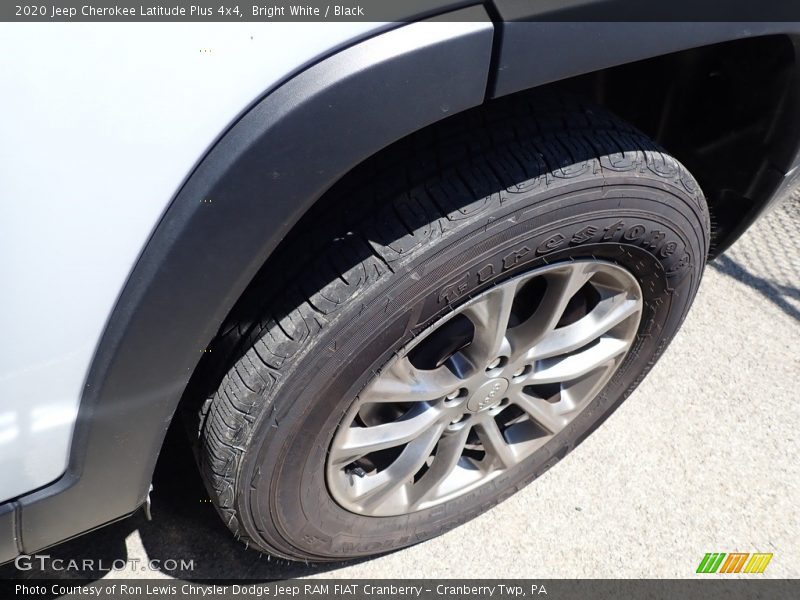 Bright White / Black 2020 Jeep Cherokee Latitude Plus 4x4