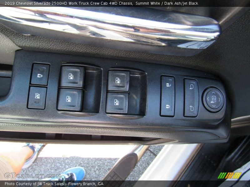 Summit White / Dark Ash/Jet Black 2019 Chevrolet Silverado 2500HD Work Truck Crew Cab 4WD Chassis