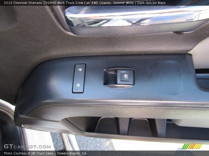 Summit White / Dark Ash/Jet Black 2019 Chevrolet Silverado 2500HD Work Truck Crew Cab 4WD Chassis