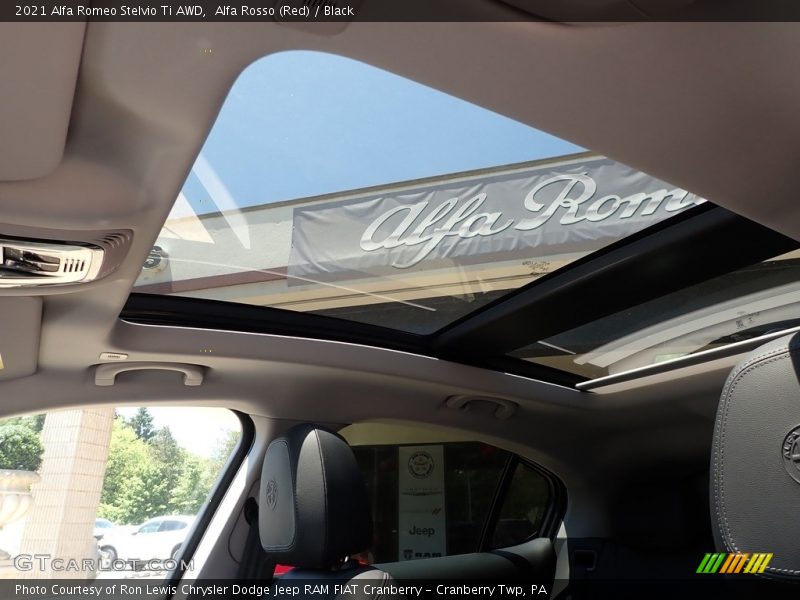 Alfa Rosso (Red) / Black 2021 Alfa Romeo Stelvio Ti AWD