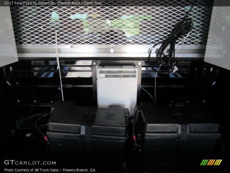 Shadow Black / Earth Gray 2017 Ford F150 XL SuperCab