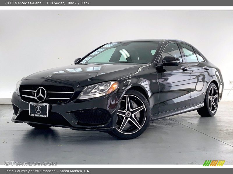 Front 3/4 View of 2018 C 300 Sedan