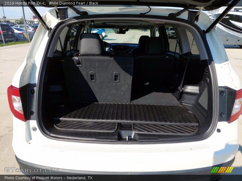 White Diamond Pearl / Black 2019 Honda Pilot EX-L