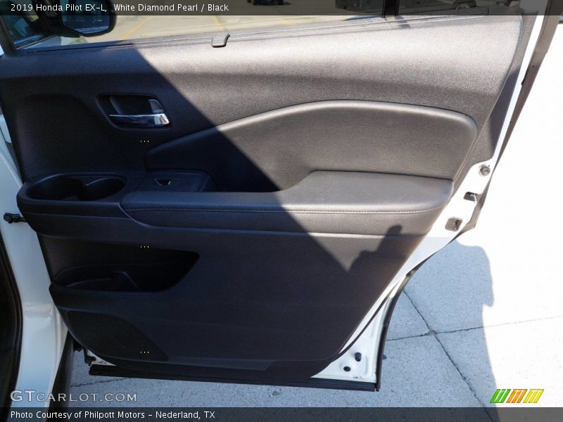 White Diamond Pearl / Black 2019 Honda Pilot EX-L