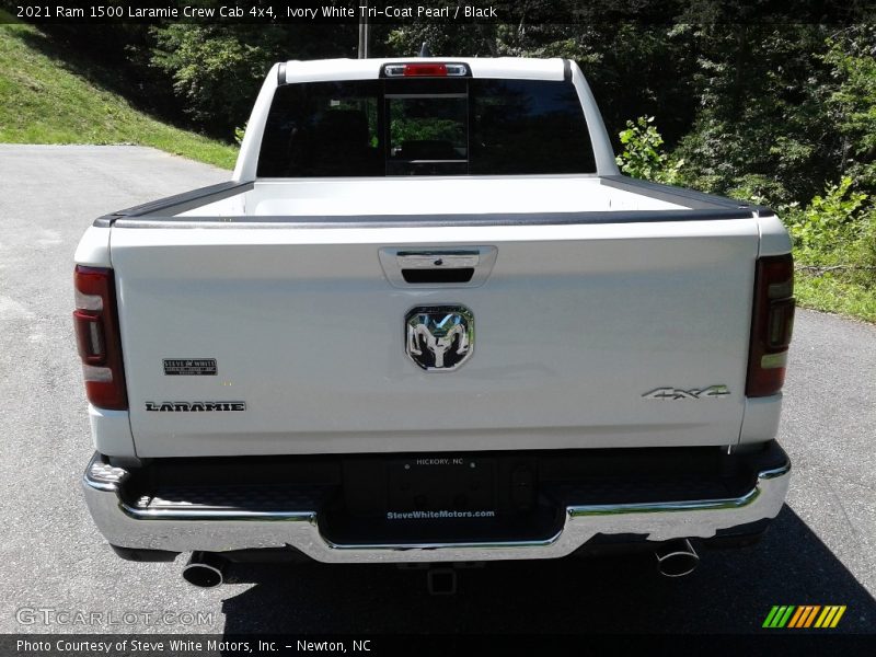 Ivory White Tri-Coat Pearl / Black 2021 Ram 1500 Laramie Crew Cab 4x4
