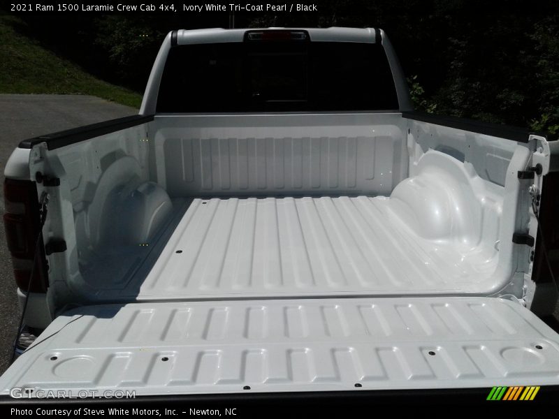 Ivory White Tri-Coat Pearl / Black 2021 Ram 1500 Laramie Crew Cab 4x4