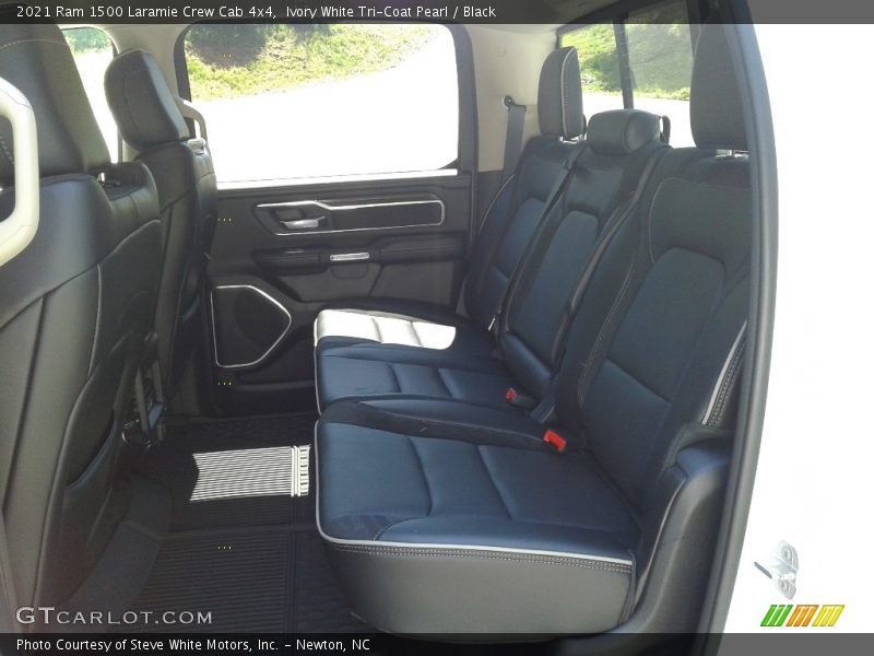 Ivory White Tri-Coat Pearl / Black 2021 Ram 1500 Laramie Crew Cab 4x4