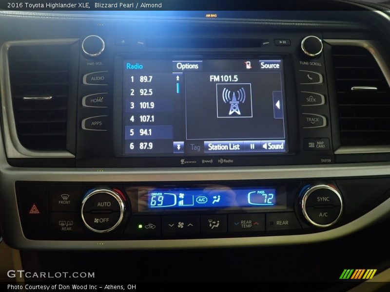 Blizzard Pearl / Almond 2016 Toyota Highlander XLE