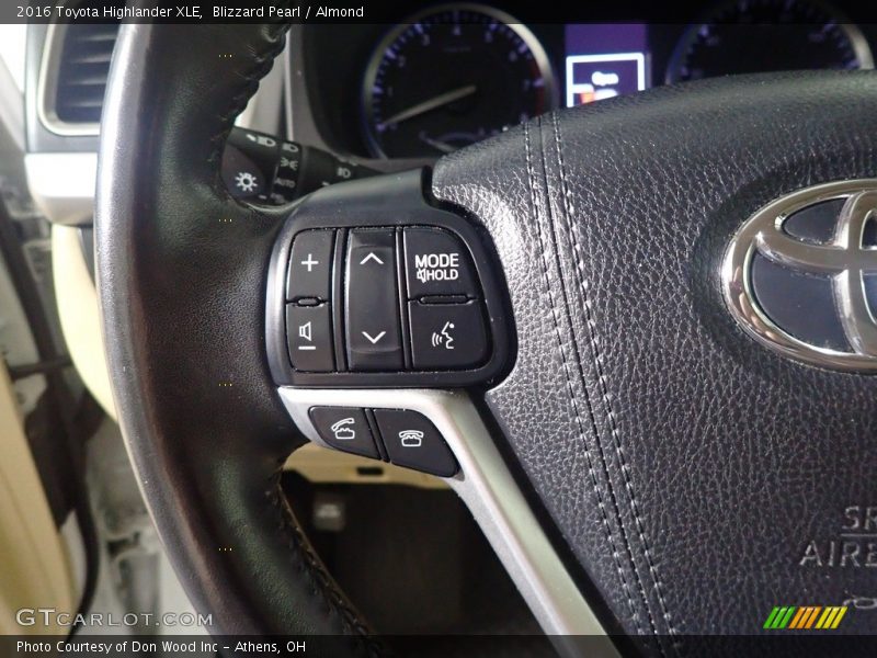 Blizzard Pearl / Almond 2016 Toyota Highlander XLE