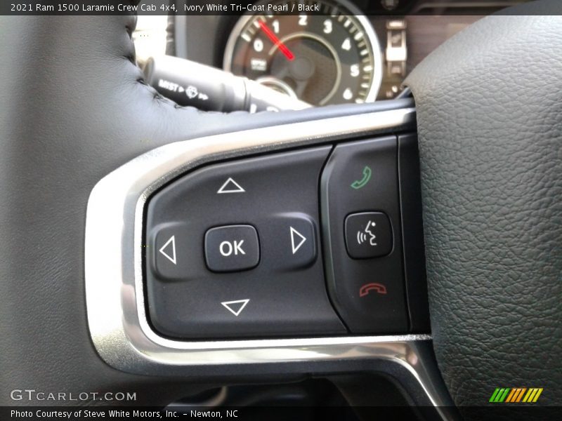 Ivory White Tri-Coat Pearl / Black 2021 Ram 1500 Laramie Crew Cab 4x4
