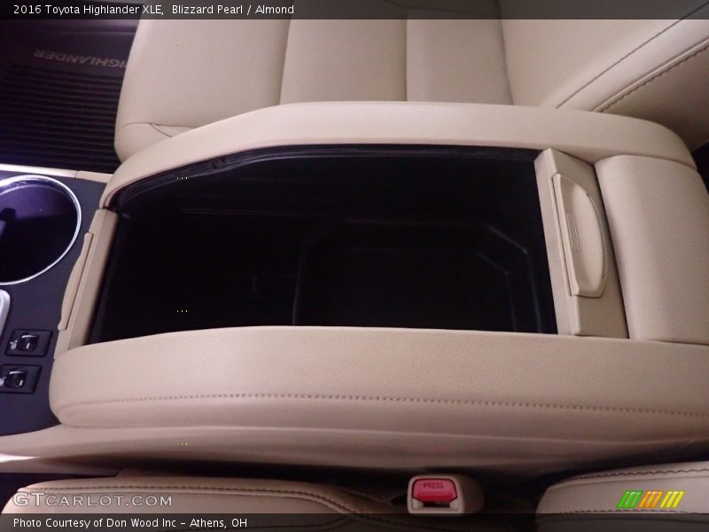Blizzard Pearl / Almond 2016 Toyota Highlander XLE