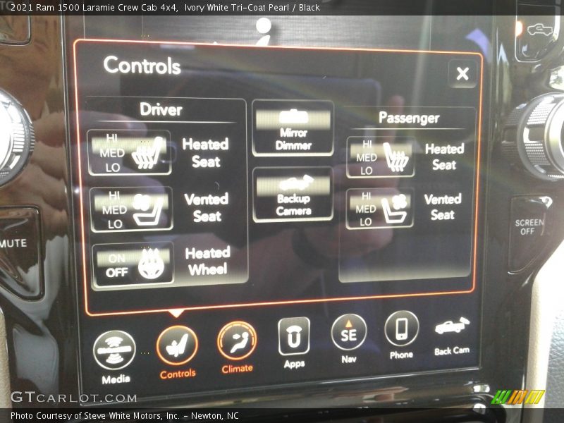 Ivory White Tri-Coat Pearl / Black 2021 Ram 1500 Laramie Crew Cab 4x4