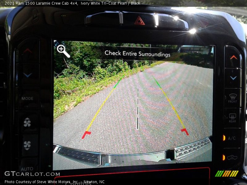 Ivory White Tri-Coat Pearl / Black 2021 Ram 1500 Laramie Crew Cab 4x4