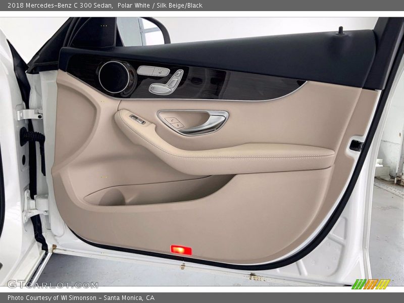 Polar White / Silk Beige/Black 2018 Mercedes-Benz C 300 Sedan