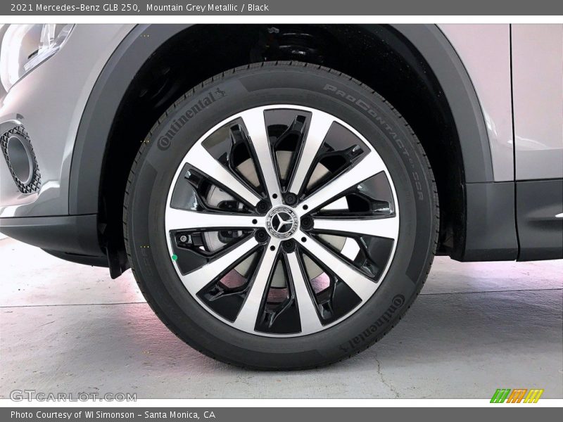 Mountain Grey Metallic / Black 2021 Mercedes-Benz GLB 250