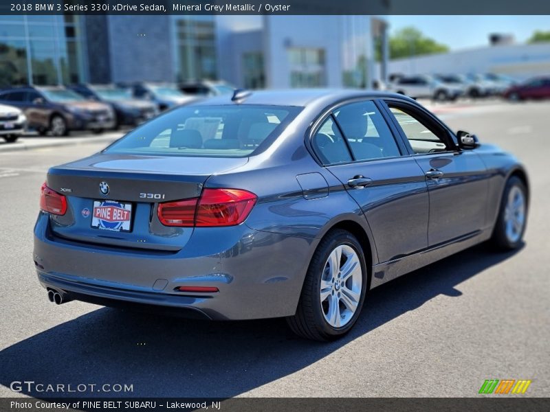 Mineral Grey Metallic / Oyster 2018 BMW 3 Series 330i xDrive Sedan