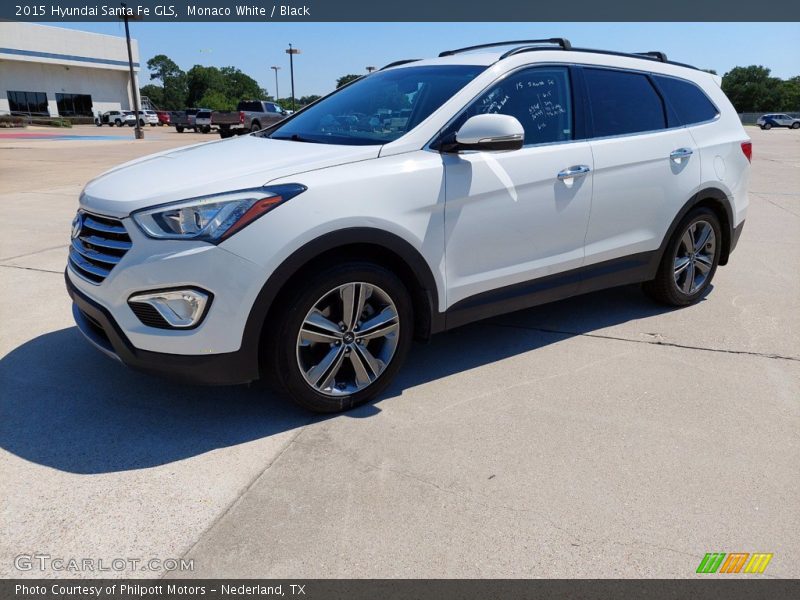 Front 3/4 View of 2015 Santa Fe GLS