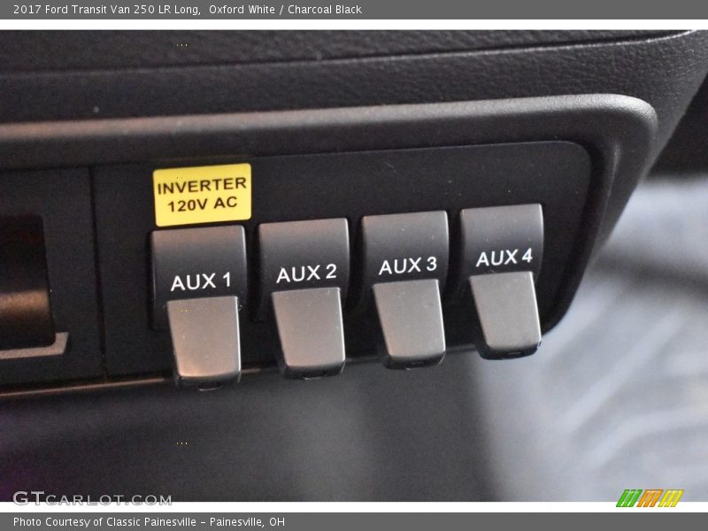 Oxford White / Charcoal Black 2017 Ford Transit Van 250 LR Long