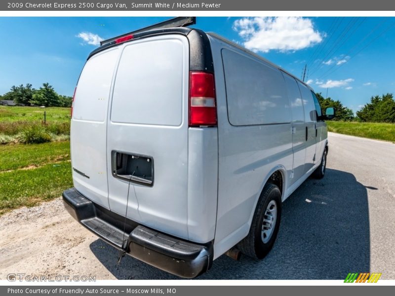 Summit White / Medium Pewter 2009 Chevrolet Express 2500 Cargo Van