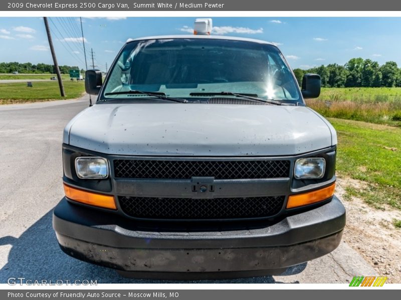 Summit White / Medium Pewter 2009 Chevrolet Express 2500 Cargo Van