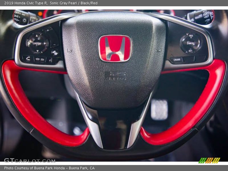 Sonic Gray Pearl / Black/Red 2019 Honda Civic Type R
