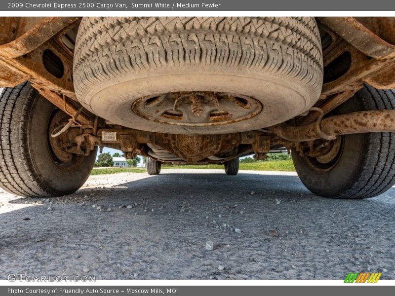 Summit White / Medium Pewter 2009 Chevrolet Express 2500 Cargo Van