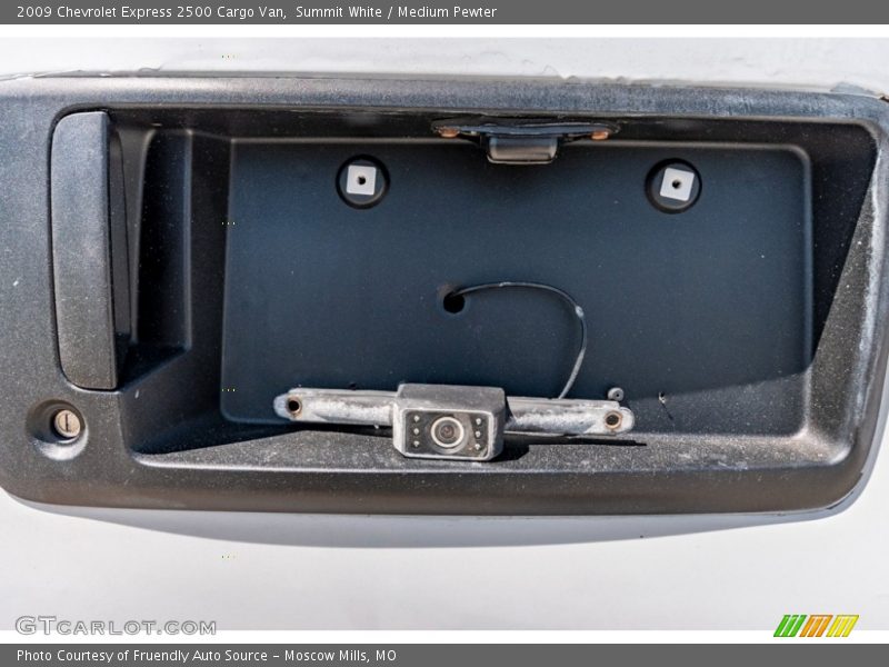 Summit White / Medium Pewter 2009 Chevrolet Express 2500 Cargo Van