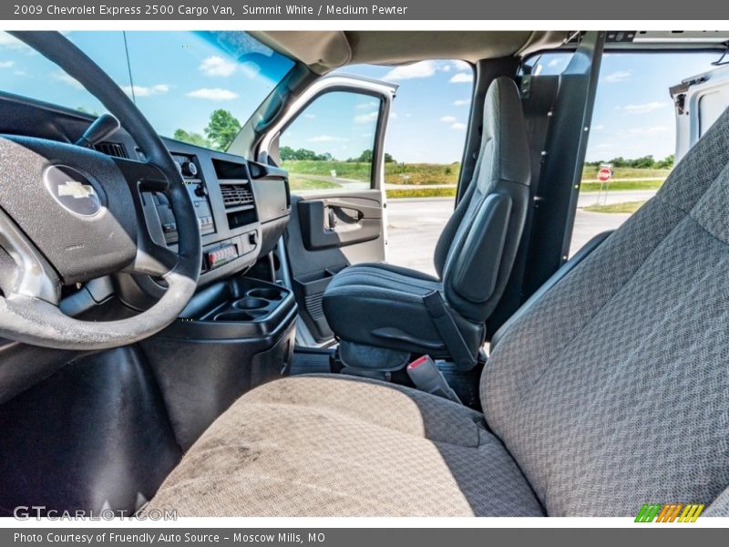 Summit White / Medium Pewter 2009 Chevrolet Express 2500 Cargo Van