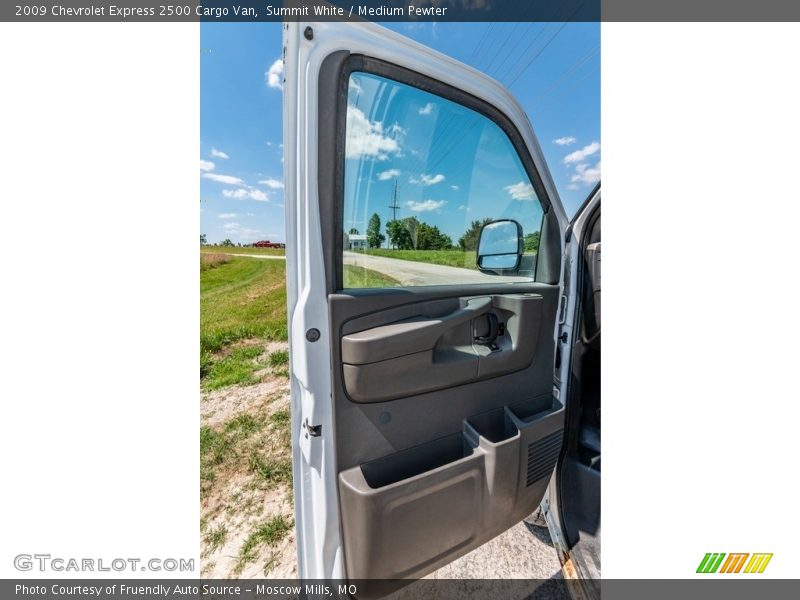 Summit White / Medium Pewter 2009 Chevrolet Express 2500 Cargo Van