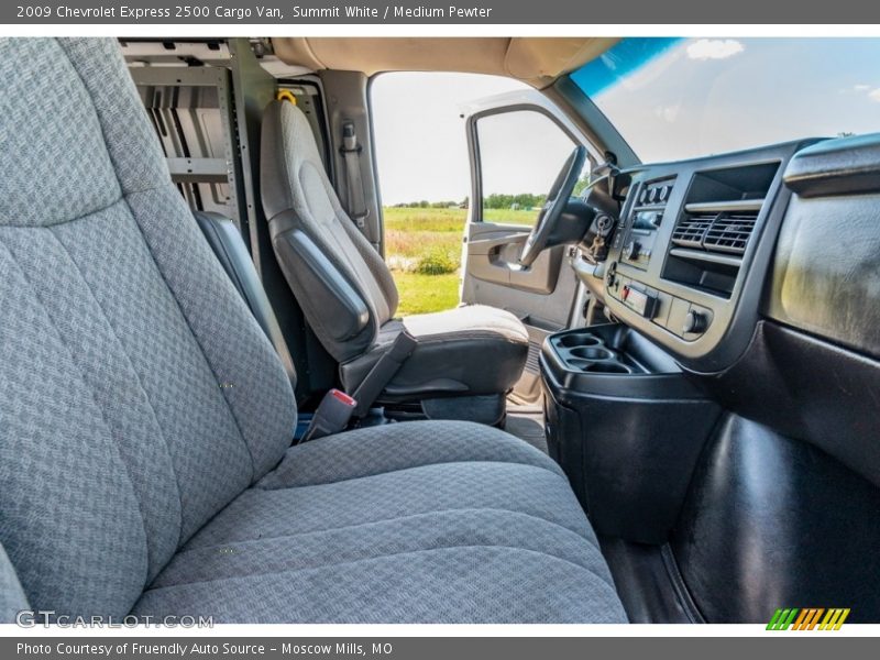 Summit White / Medium Pewter 2009 Chevrolet Express 2500 Cargo Van