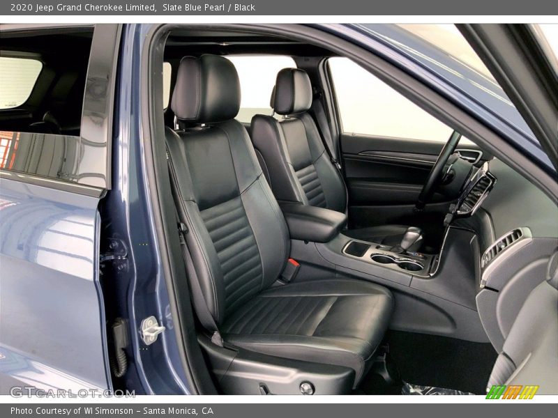 Front Seat of 2020 Grand Cherokee Limited