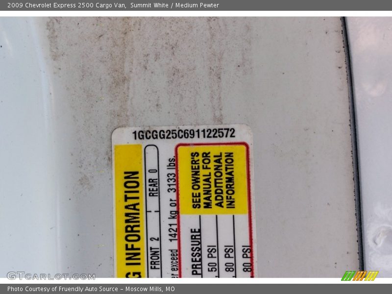 Summit White / Medium Pewter 2009 Chevrolet Express 2500 Cargo Van