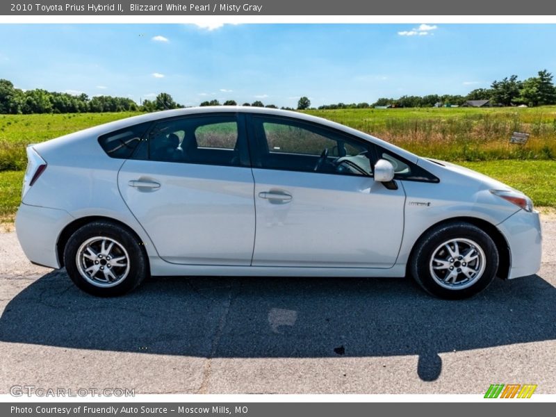 Blizzard White Pearl / Misty Gray 2010 Toyota Prius Hybrid II