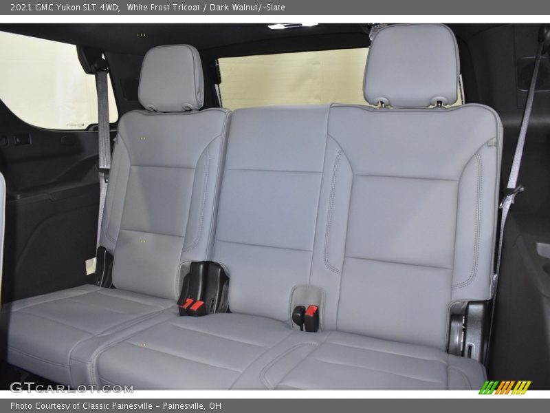 White Frost Tricoat / Dark Walnut/­Slate 2021 GMC Yukon SLT 4WD