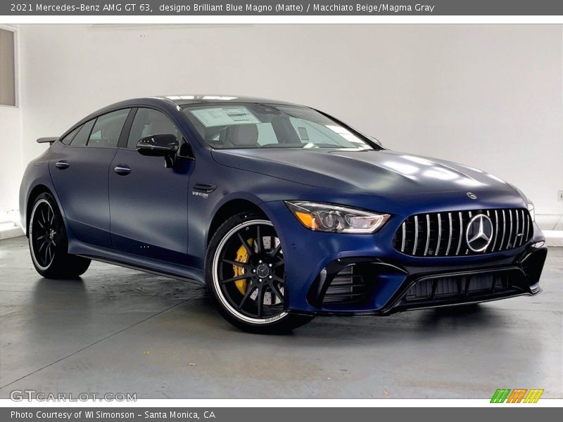 Front 3/4 View of 2021 AMG GT 63