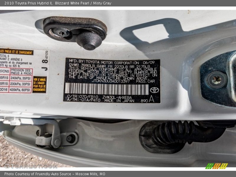 Blizzard White Pearl / Misty Gray 2010 Toyota Prius Hybrid II