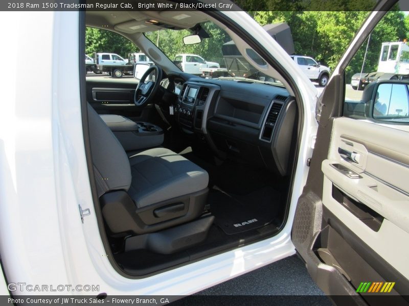Bright White / Black/Diesel Gray 2018 Ram 1500 Tradesman Regular Cab